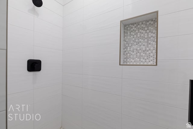 3855 S Kennedy Ln, Washington, UT 84780 - full bath with tiled shower