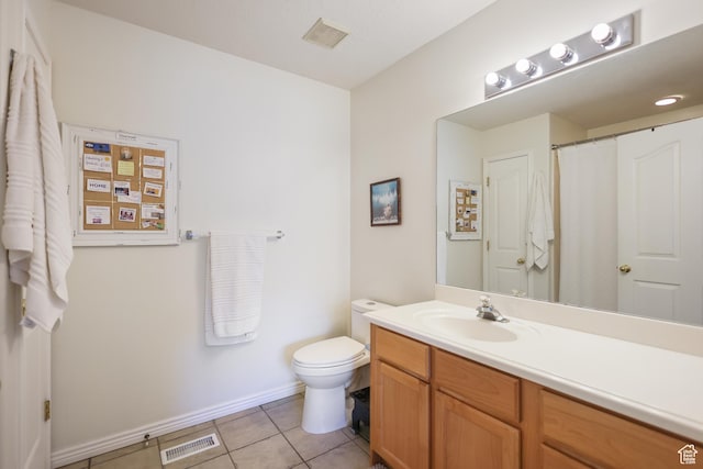 full bathroom featuring tile patterned floors, toilet, baseboards, vanity, and a shower with curtain