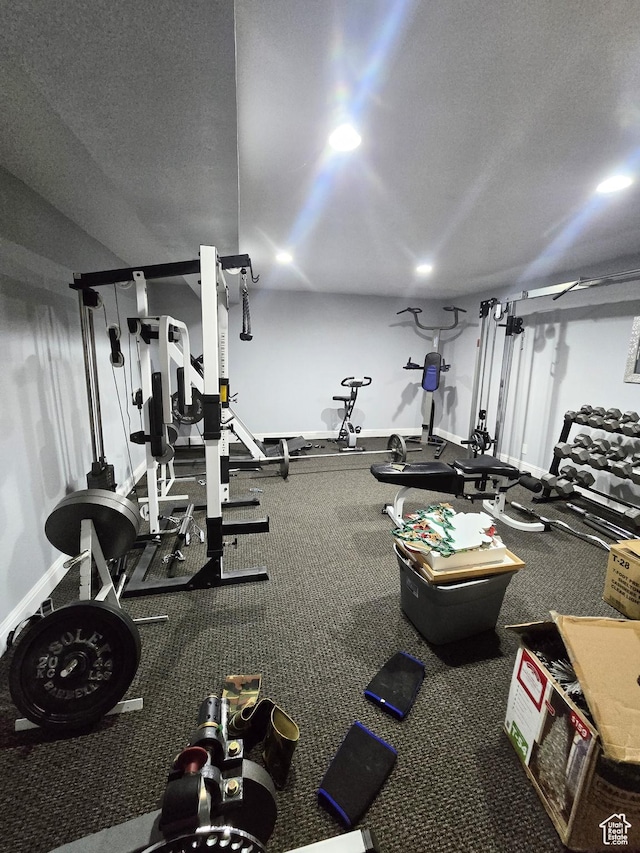1256 Jefferson Cir, Price, UT 84501 - workout area with a textured ceiling and baseboards