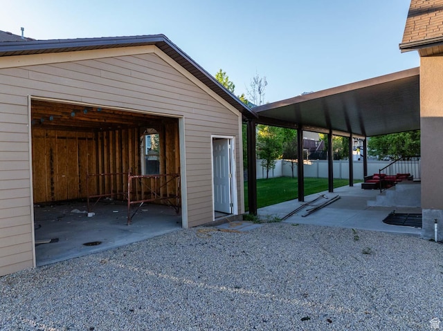 384 N 710 E, Salem, UT 84653 - garage featuring fence