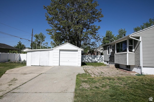 604 E 3635 S, Salt Lake City, UT 84106 - detached garage with concrete driveway