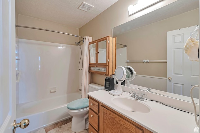 1186 E 470 S, Payson, UT 84651 - bathroom featuring toilet, vanity, bathing tub / shower combination, and a textured ceiling