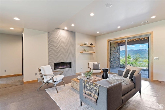 1108 N Lakeside Ct, Eden, UT 84310 - living area with recessed lighting, baseboards, and a fireplace