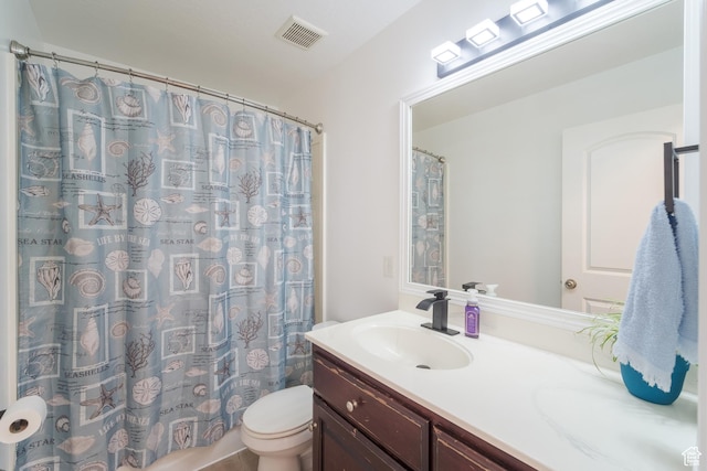 320 E 100 N, Manti, UT 84642 - bathroom featuring toilet, double vanity, and a shower with curtain