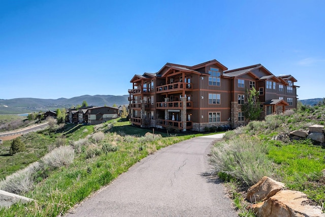 view of building exterior with a mountain view