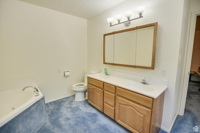bathroom with a garden tub, double vanity, baseboards, and toilet