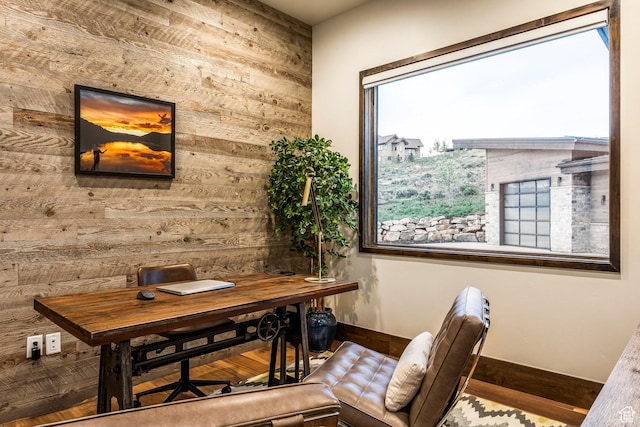 6110 E Blue Wing Loop, Kamas, UT 84036 - dining area with wood walls