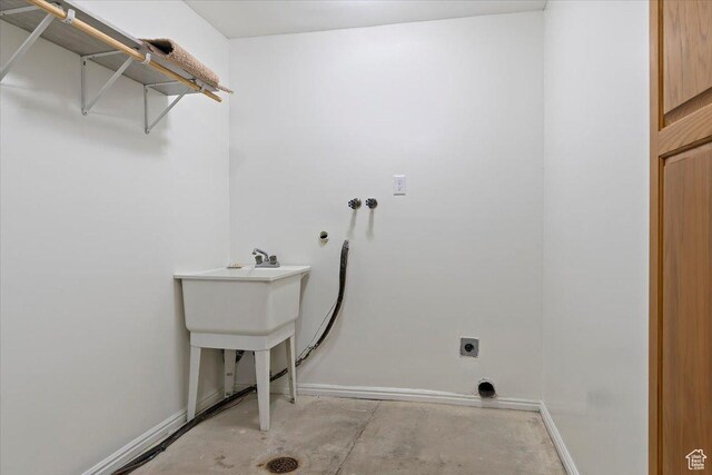 754 W 2100 N, Provo, UT 84604 - laundry room with electric dryer hookup, washer hookup, and baseboards