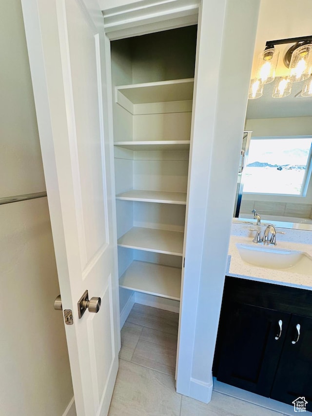 566 W 1860 N, Tooele, UT 84074 - closet featuring a sink