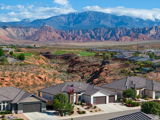 921 N Camino Pico N, Washington, UT 84780 - view of mountain backdrop featuring nearby suburban area