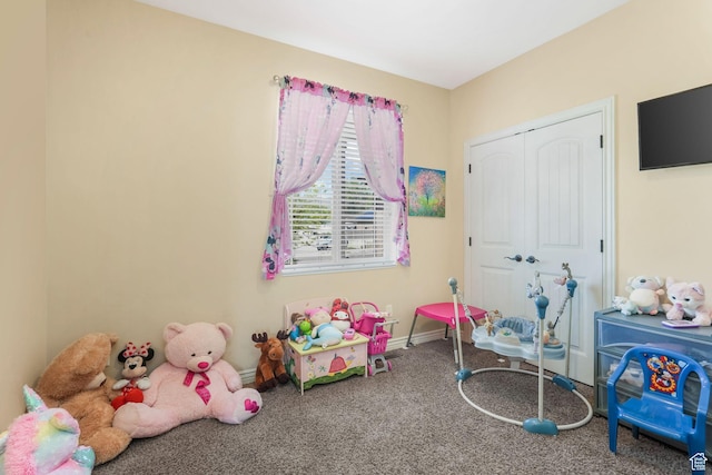playroom featuring carpet floors