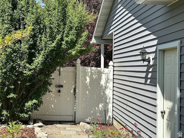 2756 S 725 W, Perry, UT 84302 - view of side of home with fence
