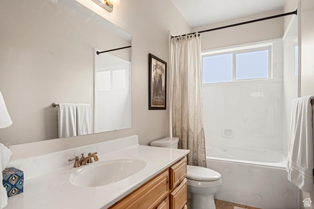 866 N Yarrow Cir Unit 38/39, Garden City, UT 84028 - full bathroom featuring vanity, toilet, and shower / bath combo