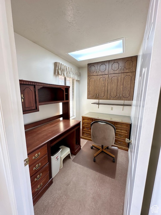 40 W 200 N, Santaquin, UT 84655 - office area with carpet floors and built in desk