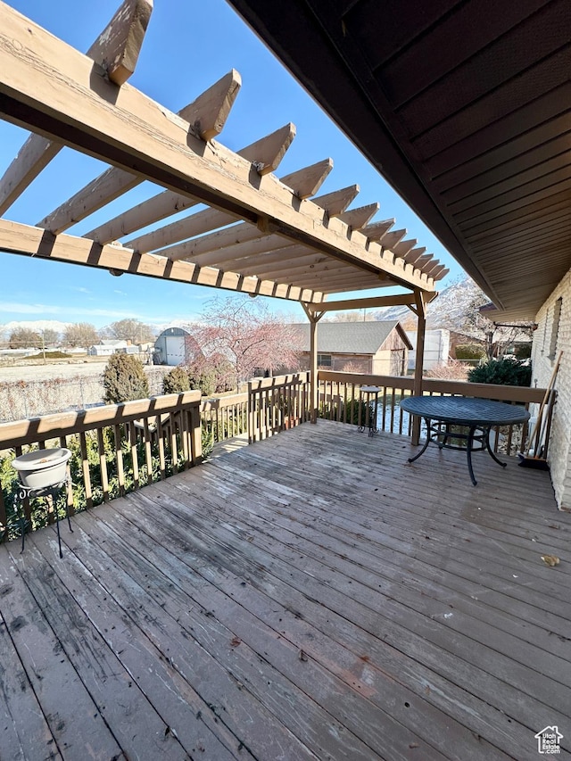 40 W 200 N, Santaquin, UT 84655 - wooden terrace featuring a pergola