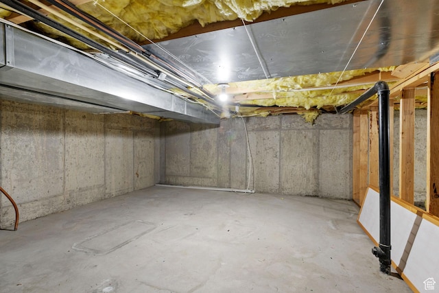 view of unfinished below grade area