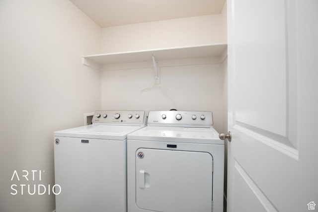 6637 W Terrace Sky Ln, West Jordan, UT 84081 - clothes washing area featuring independent washer and dryer