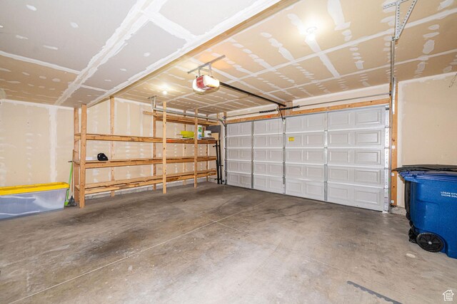466 W 1595 N Unit 45-103, Logan, UT 84341 - garage with a garage door opener