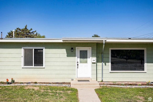 395 N 1st St, Tooele, UT 84074 - view of front of home with a front lawn