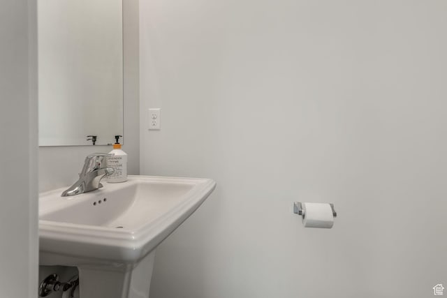 958 W 420 S, American Fork, UT 84003 - bathroom with a sink