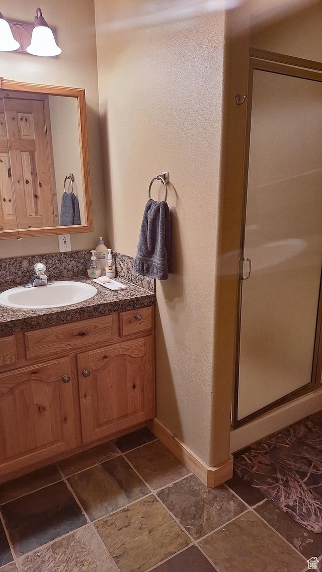 897 E Cocks Comb Dr, Teasdale, UT 84773 - photo 31