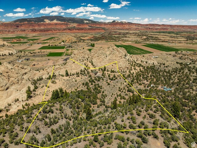 897 E Cocks Comb Dr, Teasdale, UT 84773 - photo 54