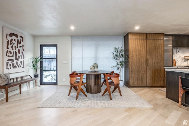 4279 S Lares Cir, Salt Lake City, UT 84124 - dining room featuring light wood-style flooring and recessed lighting