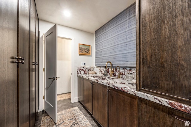 4279 S Lares Cir, Salt Lake City, UT 84124 - bar area with a sink