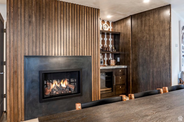 4279 S Lares Cir, Salt Lake City, UT 84124 - bar with a lit fireplace