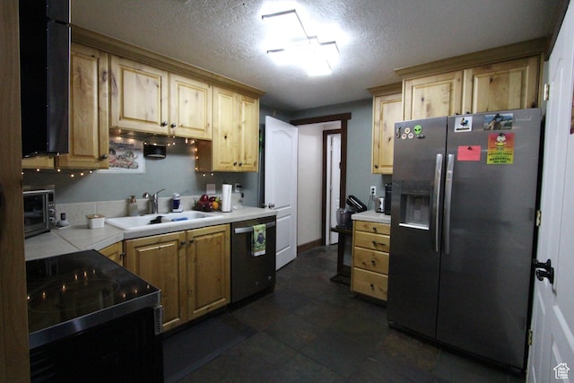 463 E 200 N, Mapleton, UT 84664 - kitchen featuring appliances with stainless steel finishes, light countertops, a textured ceiling, and light brown cabinets