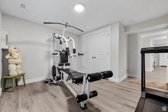 10539 S Haven View Ct W, South Jordan, UT 84095 - workout room with light wood-style flooring and baseboards