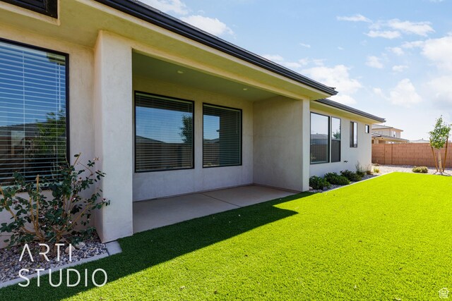 3551 E 3050th St S, St George, UT 84790 - view of yard featuring a patio