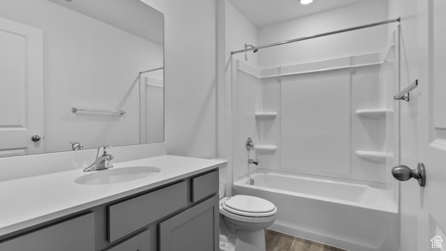 116 N Seaside St Unit 2317, Saratoga Springs, UT 84045 - full bath with wood finished floors, toilet, vanity, and shower / bathtub combination