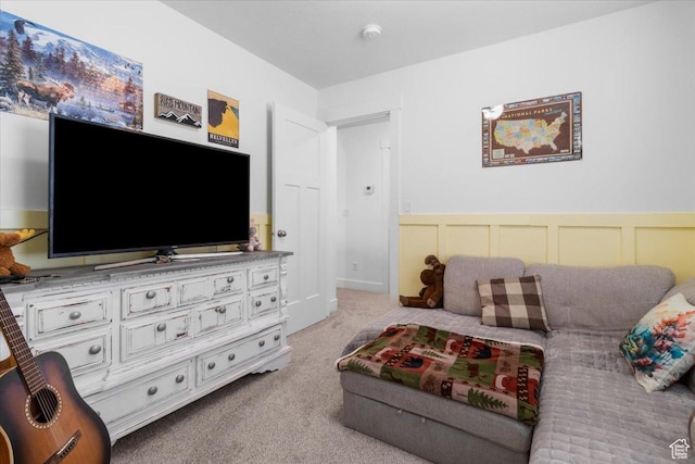 40 E 920 N, Santaquin, UT 84655 - living area featuring carpet, wainscoting, and a decorative wall