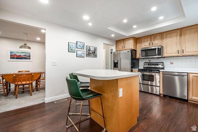 447 W 1175 N, Centerville, UT 84014 - kitchen with stainless steel appliances, recessed lighting, dark wood finished floors, light countertops, and a center island