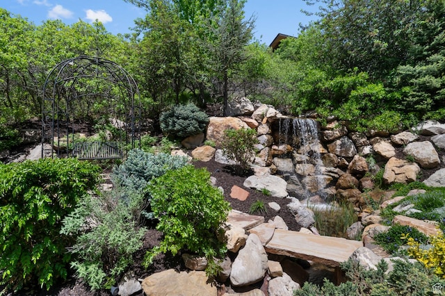 81 E Lone Hollow Dr S, Sandy, UT 84092 - exterior view