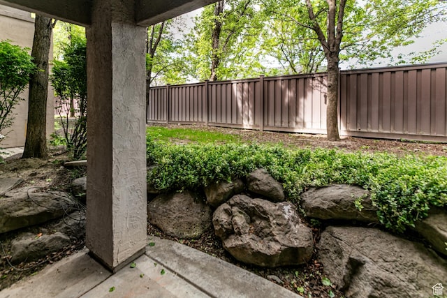 view of fenced backyard
