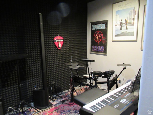 view of recreation room