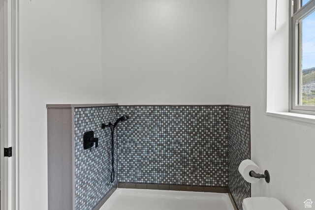 1885 N 2000 E, North Logan, UT 84341 - bathroom featuring a tile shower