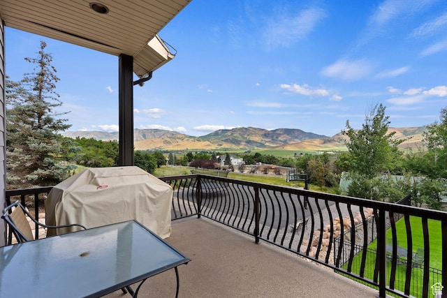 2333 S Falcon Way, Huntsville, UT 84317 - balcony with a mountain view and area for grilling