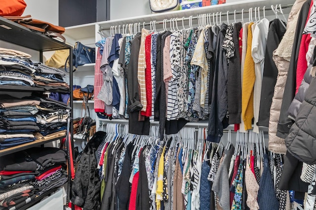 2256 E Boxwood Ln, Eagle Mountain, UT 84005 - view of walk in closet