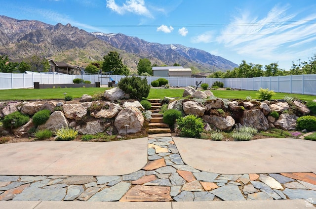 7639 S 475 W, Willard, UT 84340 - view of yard featuring a mountain view