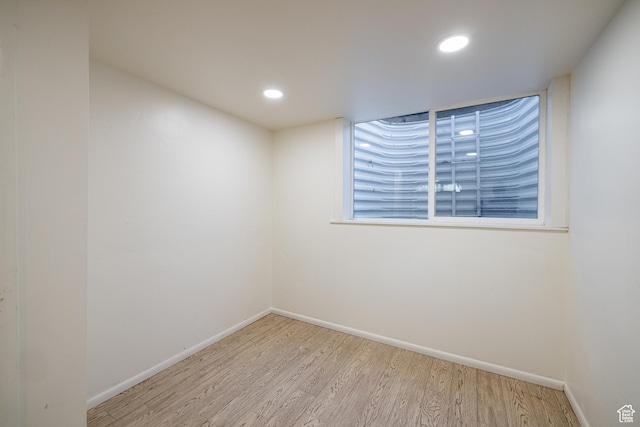 142 Hillside Dr, Moab, UT 84532 - spare room featuring wood finished floors, baseboards, and recessed lighting