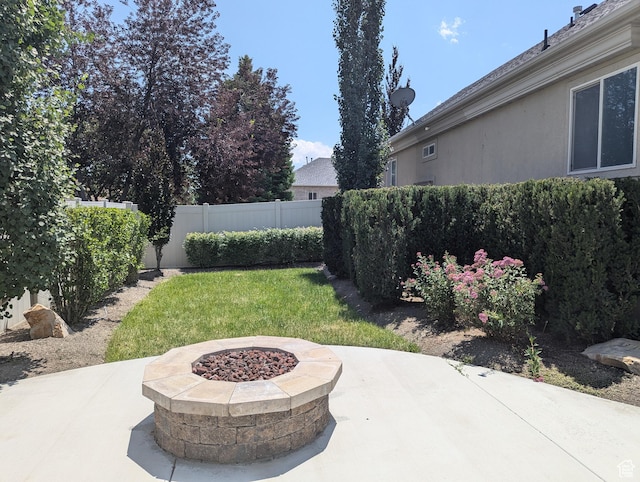 3312 W Country Bluff Rd Unit 5, South Jordan, UT 84095 - fenced backyard with a patio and an outdoor fire pit