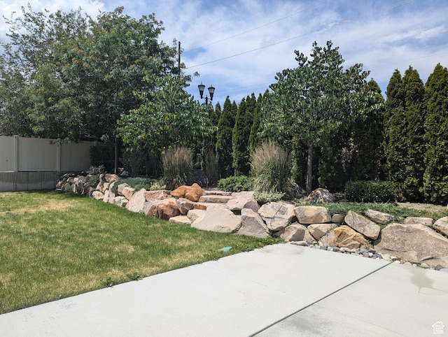 3312 W Country Bluff Rd Unit 5, South Jordan, UT 84095 - view of yard with a patio