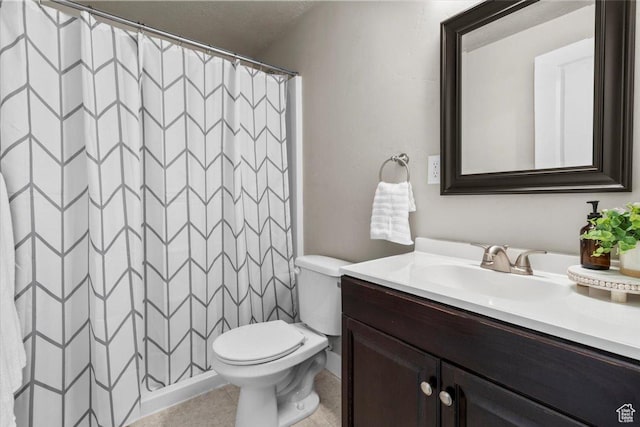 930 N 90 W, Santaquin, UT 84655 - bathroom with vanity, toilet, a shower with curtain, and tile patterned floors
