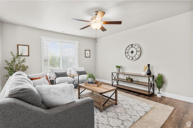 930 N 90 W, Santaquin, UT 84655 - living room with ceiling fan, wood finished floors, and baseboards