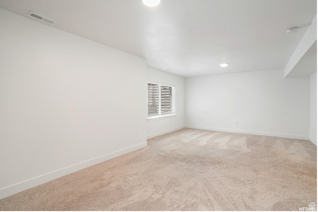 172 S 880 E, American Fork, UT 84003 - unfurnished room featuring light carpet, baseboards, and a smoke detector