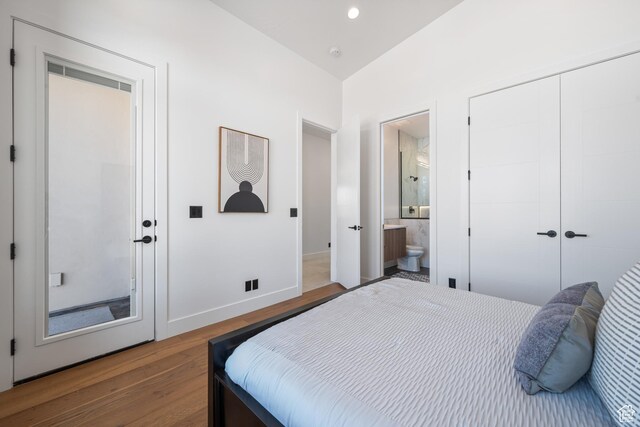 1575 W 840 S, Hurricane, UT 84737 - bedroom featuring wood finished floors, baseboards, ensuite bath, and recessed lighting