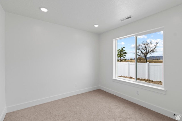 837 N 980 W Unit 66, Tremonton, UT 84337 - unfurnished room featuring light carpet, baseboards, and recessed lighting